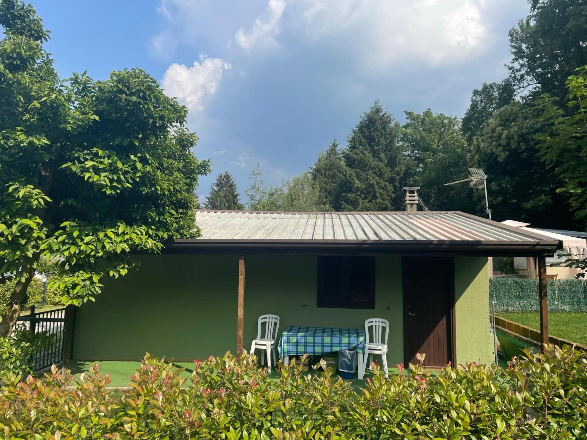 Camping Montorfano エクステリア 写真