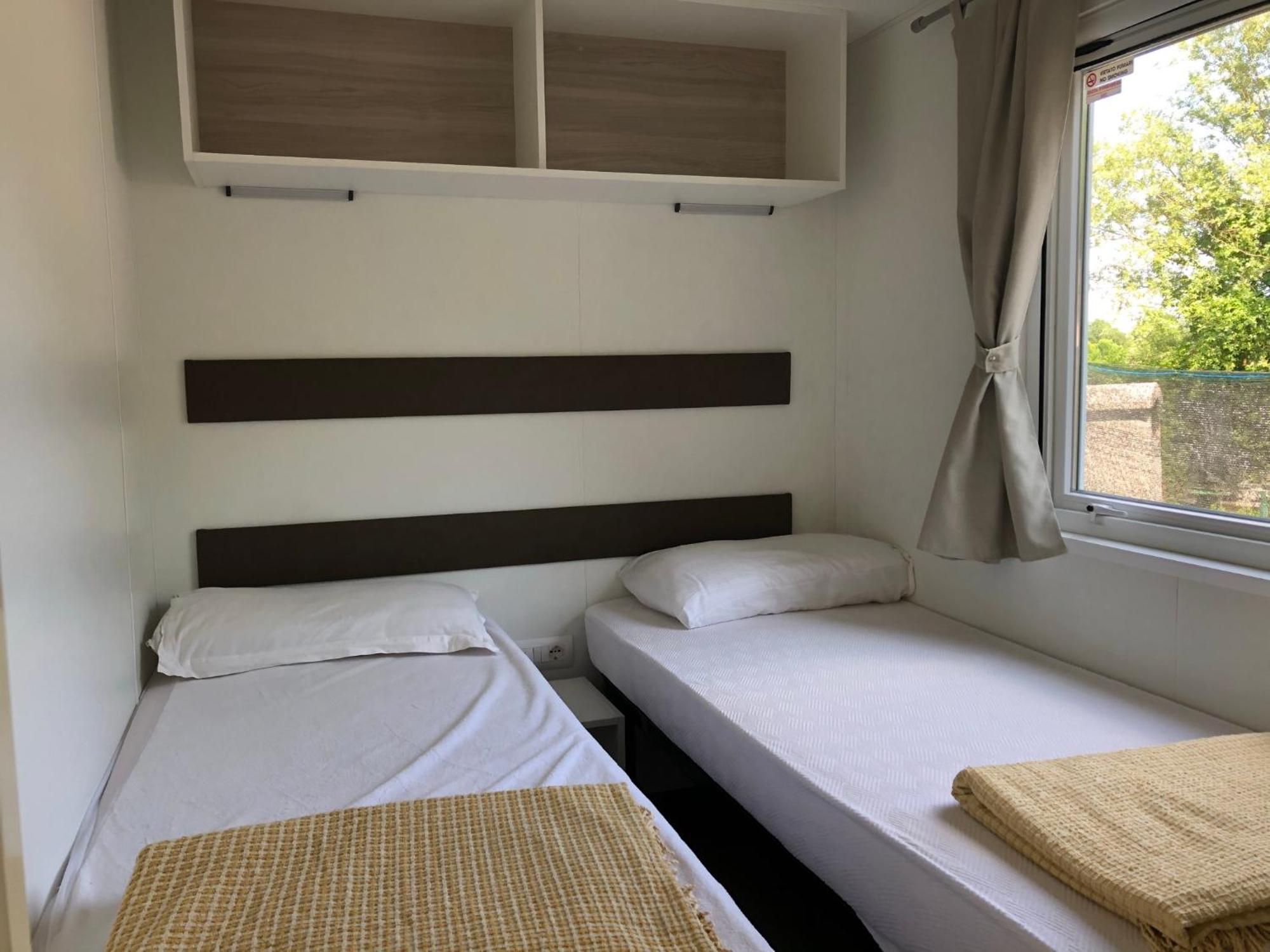 Camping Montorfano エクステリア 写真